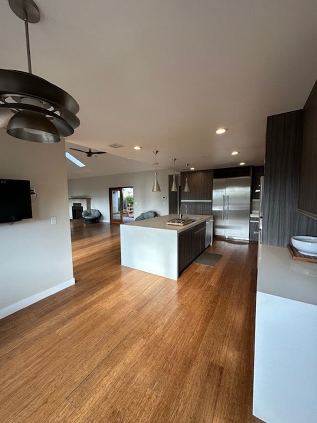 402 S Clementine St in Oceanside, CA - Building Photo - Building Photo