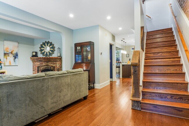 1206 Half St SW in Washington, DC - Foto de edificio - Building Photo