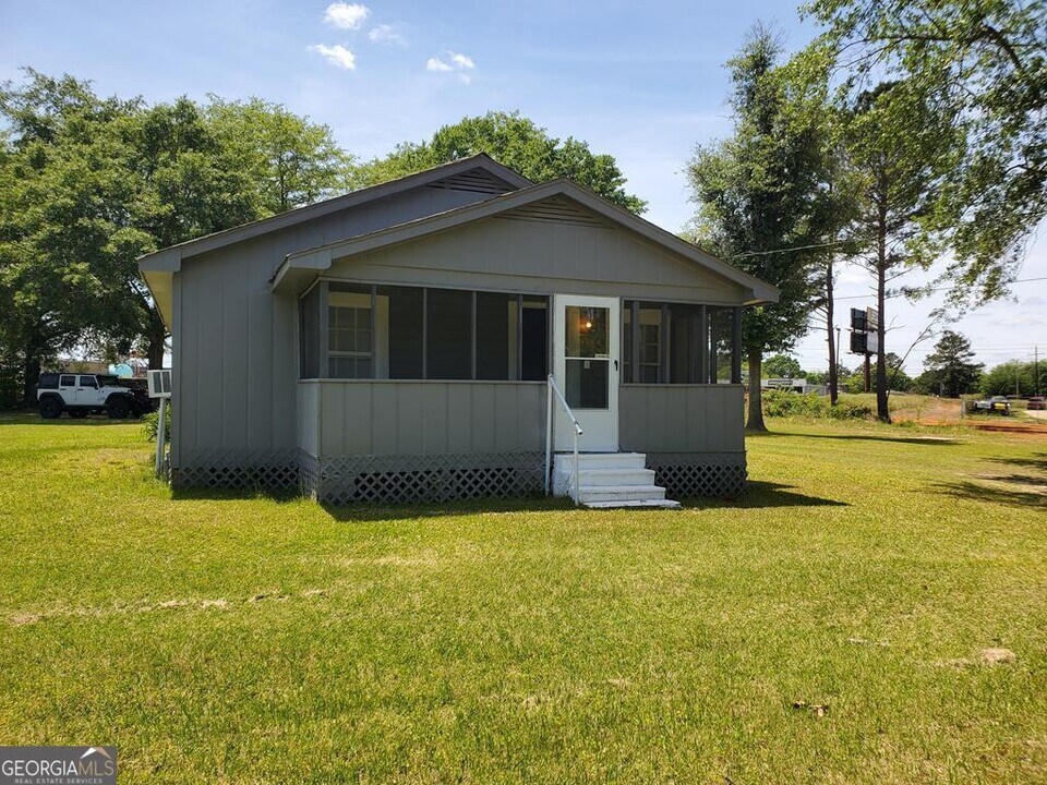 419 Soloman Ln in Dublin, GA - Building Photo