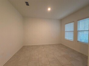 2030 Shaggy Fisher Dr in Apopka, FL - Building Photo - Building Photo