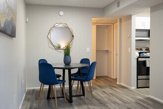 The Vintage Apartments in Tucson, AZ - Foto de edificio - Interior Photo