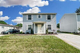 3704 Willow Run Dr in Toledo, OH - Building Photo