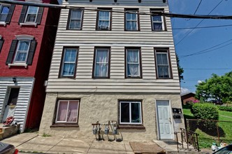 329 Madison Ave in Albany, NY - Building Photo - Building Photo