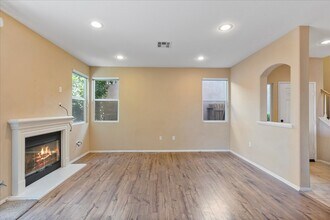 14932 Isamar Ln in Los Angeles, CA - Building Photo - Building Photo