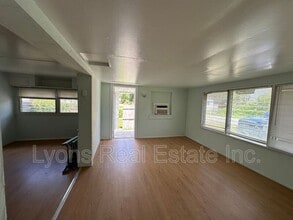 1746 Pacific Ave in North Fort Myers, FL - Building Photo - Building Photo