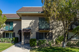 Royal Palm Central Condo in Phoenix, AZ - Building Photo - Building Photo