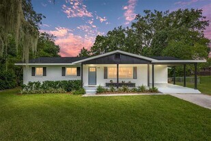1846 SE Lake Weir Ave in Ocala, FL - Building Photo