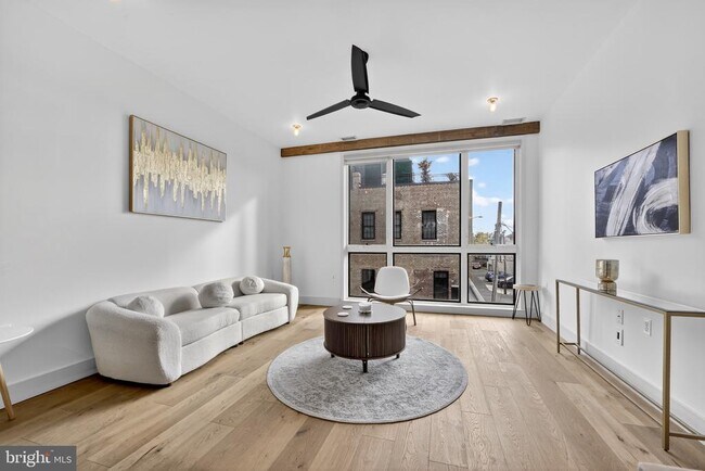 774 Girard St NW in Washington, DC - Building Photo - Building Photo