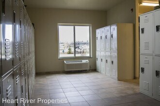 1193 14th St W in Dickinson, ND - Building Photo - Building Photo