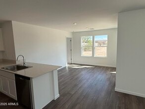 9200 W Debbie Ln in Arizona City, AZ - Building Photo - Building Photo
