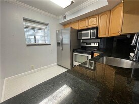 115 Gardens Dr in Pompano Beach, FL - Building Photo