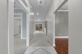 312 Peggy Dr in Crestview, FL - Building Photo - Building Photo