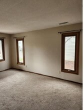4708 Osage Pt in Eagan, MN - Building Photo - Building Photo