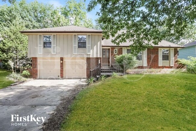 property at 11806 E 62nd Terrace