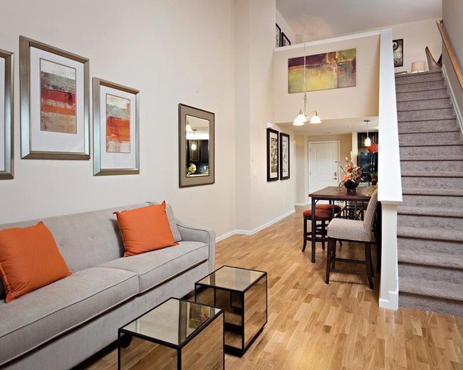 Albertson Village in Westmont, NJ - Foto de edificio - Building Photo