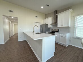 200 Pensacola Beach Rd in Gulf Breeze, FL - Building Photo - Building Photo