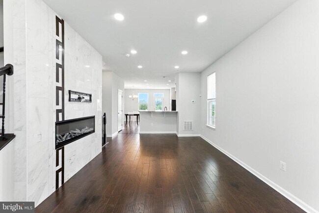 1111 Trenton Pl SE in Washington, DC - Building Photo - Building Photo