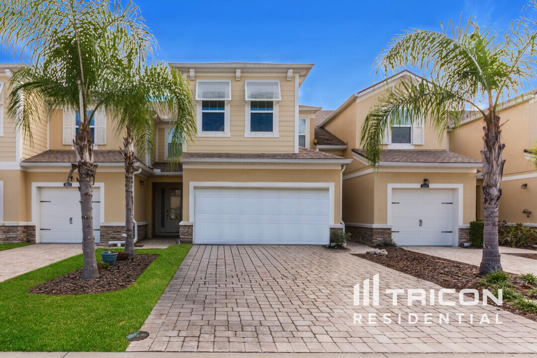 12137 Trailhead Dr in Bradenton, FL - Building Photo