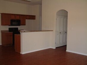 953 Sylvia St-Unit -953 in Weatherford, TX - Building Photo - Building Photo