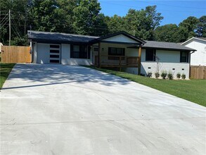 3932 Cherokee Trail in Suwanee, GA - Building Photo - Building Photo
