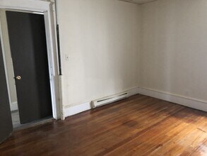 150 Forest St in Fall River, MA - Building Photo - Building Photo