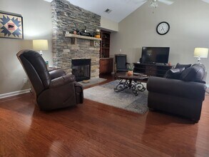 332 Meriwether Way in Pigeon Forge, TN - Building Photo - Building Photo