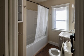 1171 La Croix Ave, Unit 2 in Akron, OH - Building Photo - Building Photo