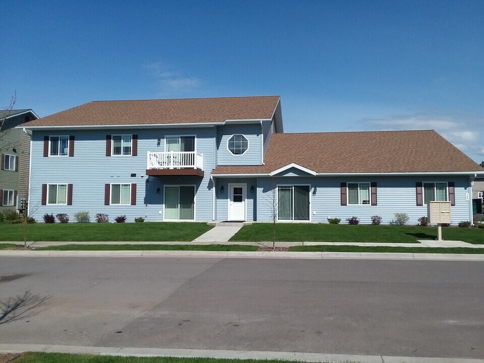 13 Diane Rd in Columbia Falls, MT - Building Photo