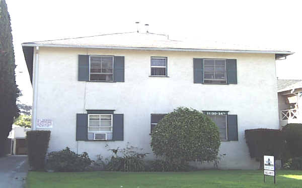 11130 Morrison St in North Hollywood, CA - Building Photo - Building Photo