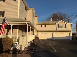 437 N Main St in Andover, MA - Building Photo - Building Photo