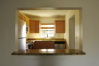 2836 Somerset Park Dr in Tampa, FL - Building Photo - Building Photo