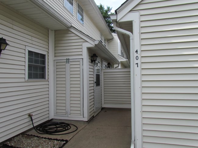 407 Spring Meadow Rd in South Windsor, CT - Building Photo - Building Photo