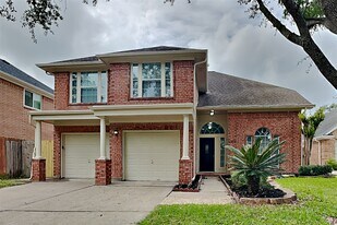 12827 Deer Cove Ln in Houston, TX - Building Photo