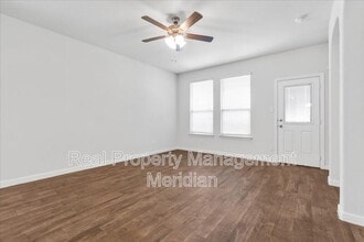 1125 Ferncliff Dr in Fort Worth, TX - Building Photo - Building Photo