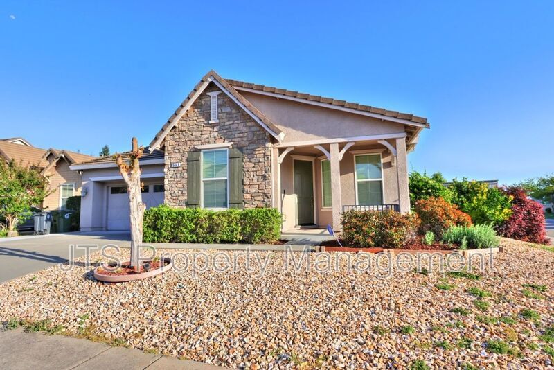 5441 Mossy Stone Way in Rancho Cordova, CA - Building Photo