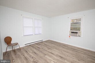 129 S Main St in New Hope, PA - Building Photo - Building Photo