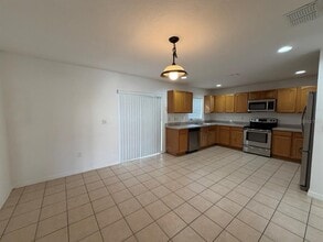 203 Granada Blvd in Davenport, FL - Building Photo - Building Photo