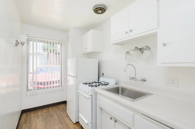 property at 7509 Herschel Ave