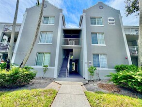 677 NW 170th Ter, Unit 303 in Pembroke Pines, FL - Building Photo - Building Photo