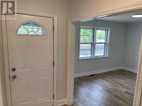 4328 New St in Burlington, ON - Building Photo - Building Photo