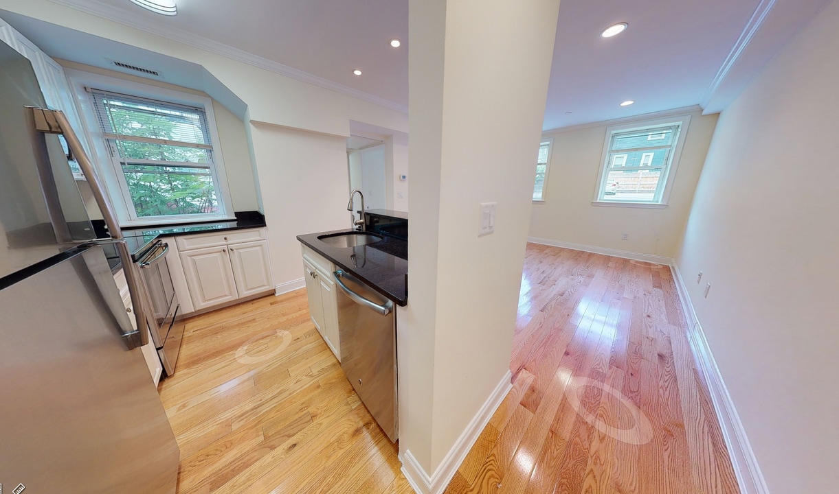 6 Chauncy St, Unit 12 in Cambridge, MA - Building Photo