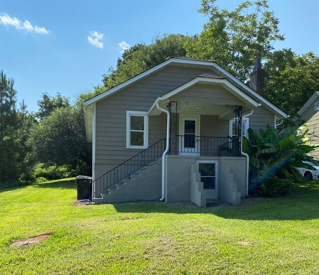 502 Lakeside Ave Rentals in Burlington, NC