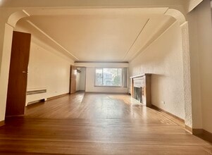 127 Street - 1 St in Vancouver, BC - Building Photo - Building Photo