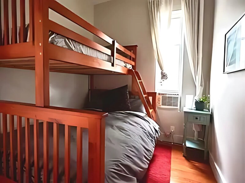 366 E 26th St in Brooklyn, NY - Building Photo
