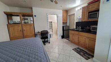 1709 Corby Ave in Santa Rosa, CA - Building Photo - Building Photo