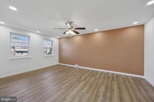 2645 Wentworth Rd in Philadelphia, PA - Building Photo