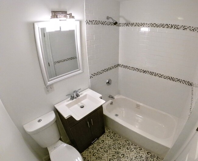 608 Shawmut Ave, Unit 1 in Boston, MA - Building Photo - Building Photo