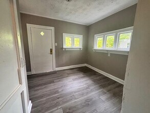 827 Fairwood Ave in Columbus, OH - Building Photo - Building Photo