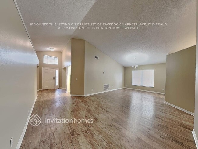 13768 Meadowpark Ave in Orlando, FL - Foto de edificio - Building Photo