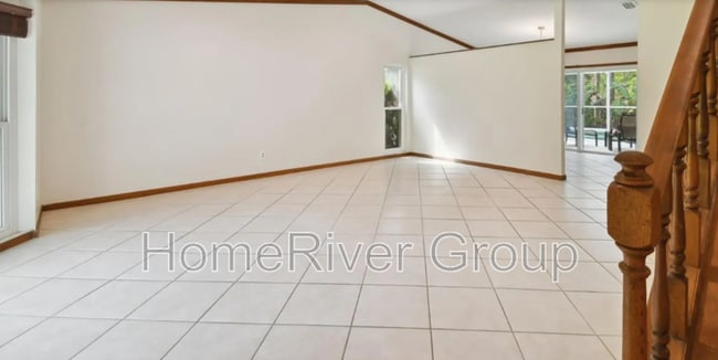 16806 Rolling Rock Dr in Tampa, FL - Building Photo - Building Photo